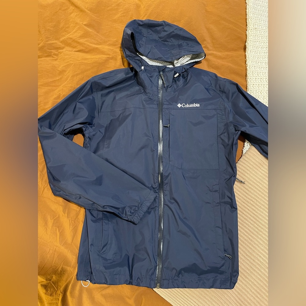 Columbia Men’s Wind Breaker